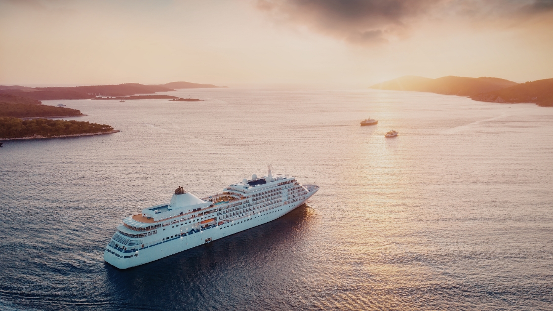 Jak dopasować termin i kierunek rejsu do sezonu?