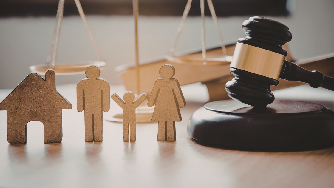 Opieka nad dzieckiem po rozwodzie – prawa przysługujące rodzicom